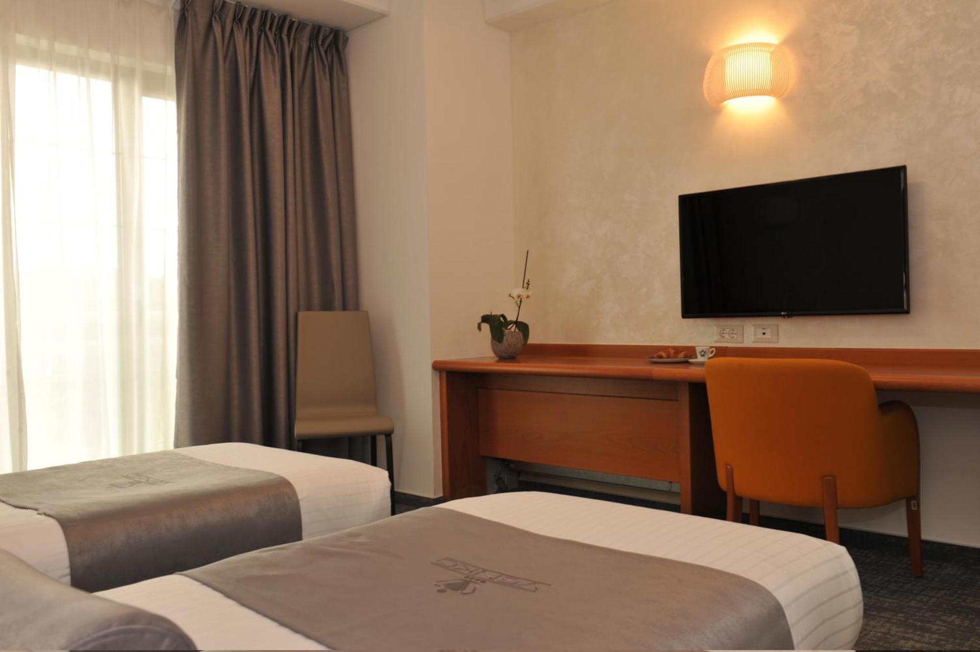 Hotel Venko Dobrovo Esterno foto